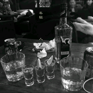 日本裸体在线视频
