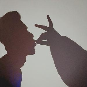 大鸡巴从女人屁股后插进阴穴电影
