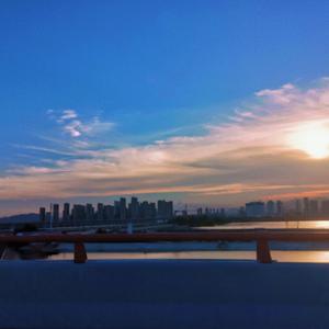 大鸡巴从女人屁股后插进阴穴电影
